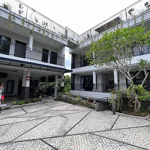  Inn Hill